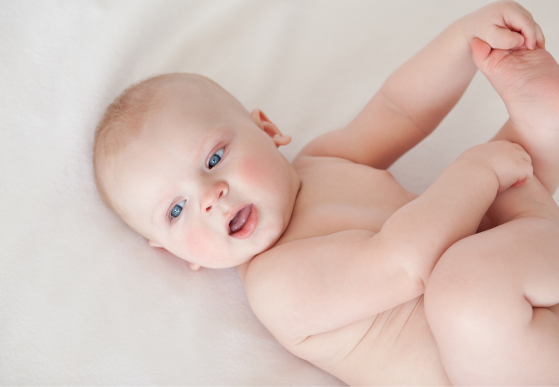 Warum Babys so schnell wunde Haut bekommen & was hilft